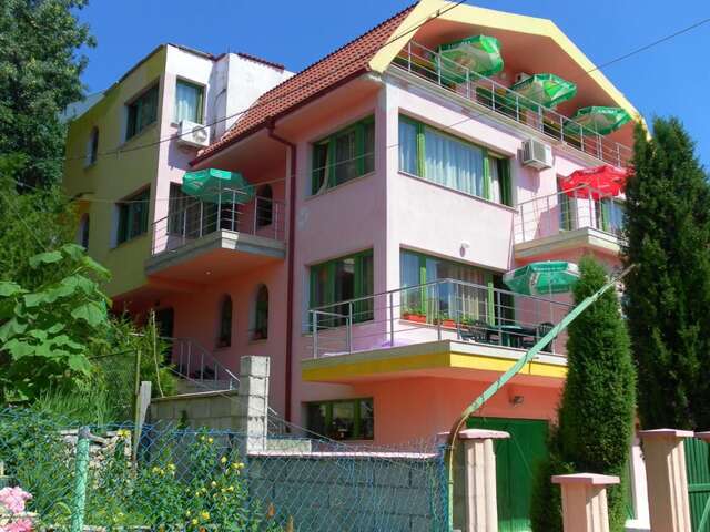 Гостевой дом Villa Mari Guest Rooms Золотые Пески-5