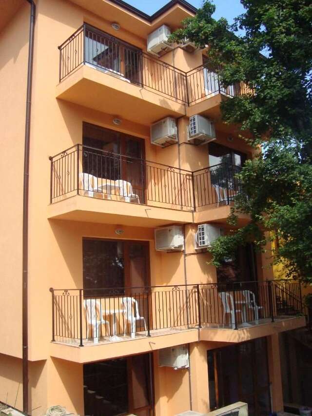 Гостевой дом Villa Mari Guest Rooms Золотые Пески-36
